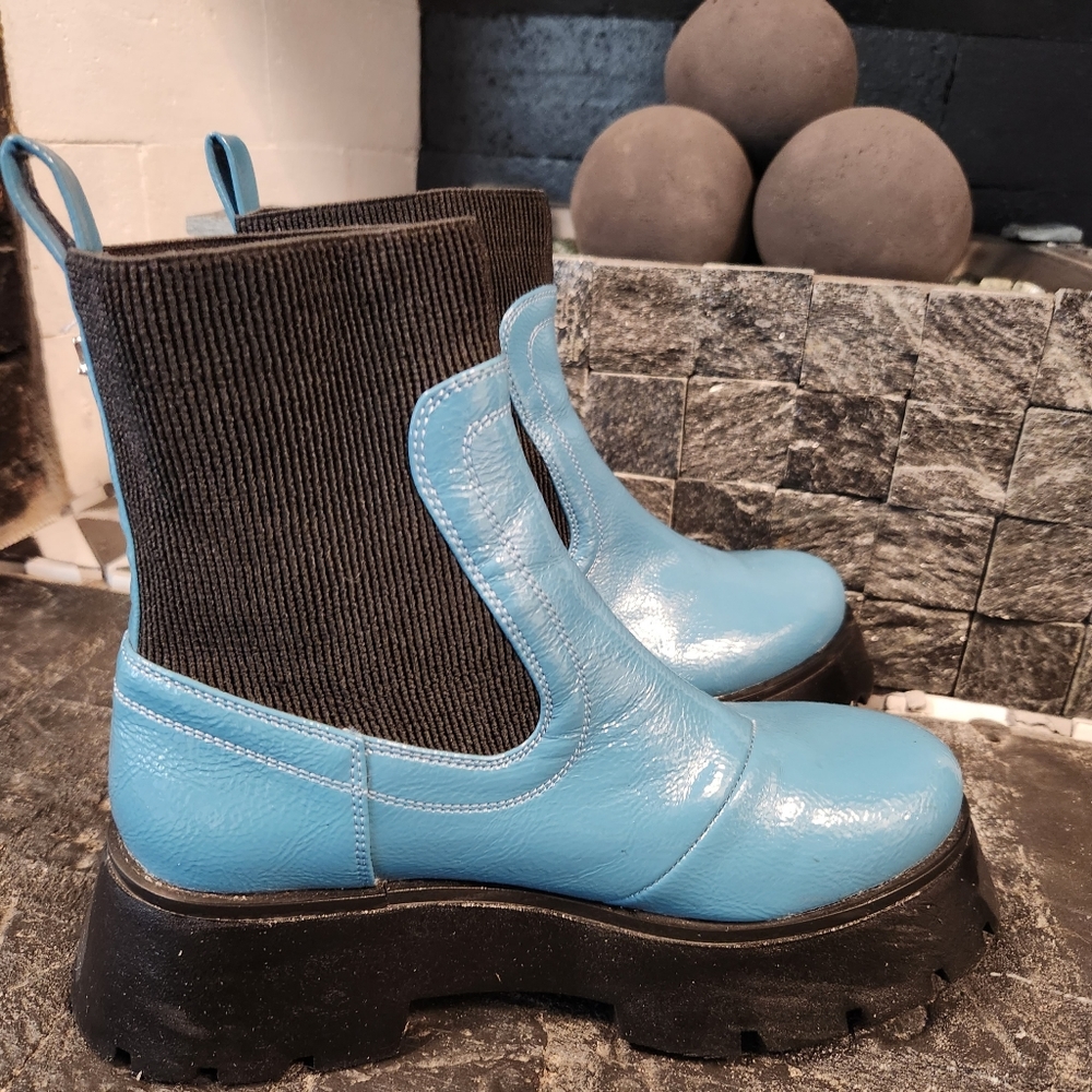 Circus Lug Sole Bootie by Sam Edelman 6.5